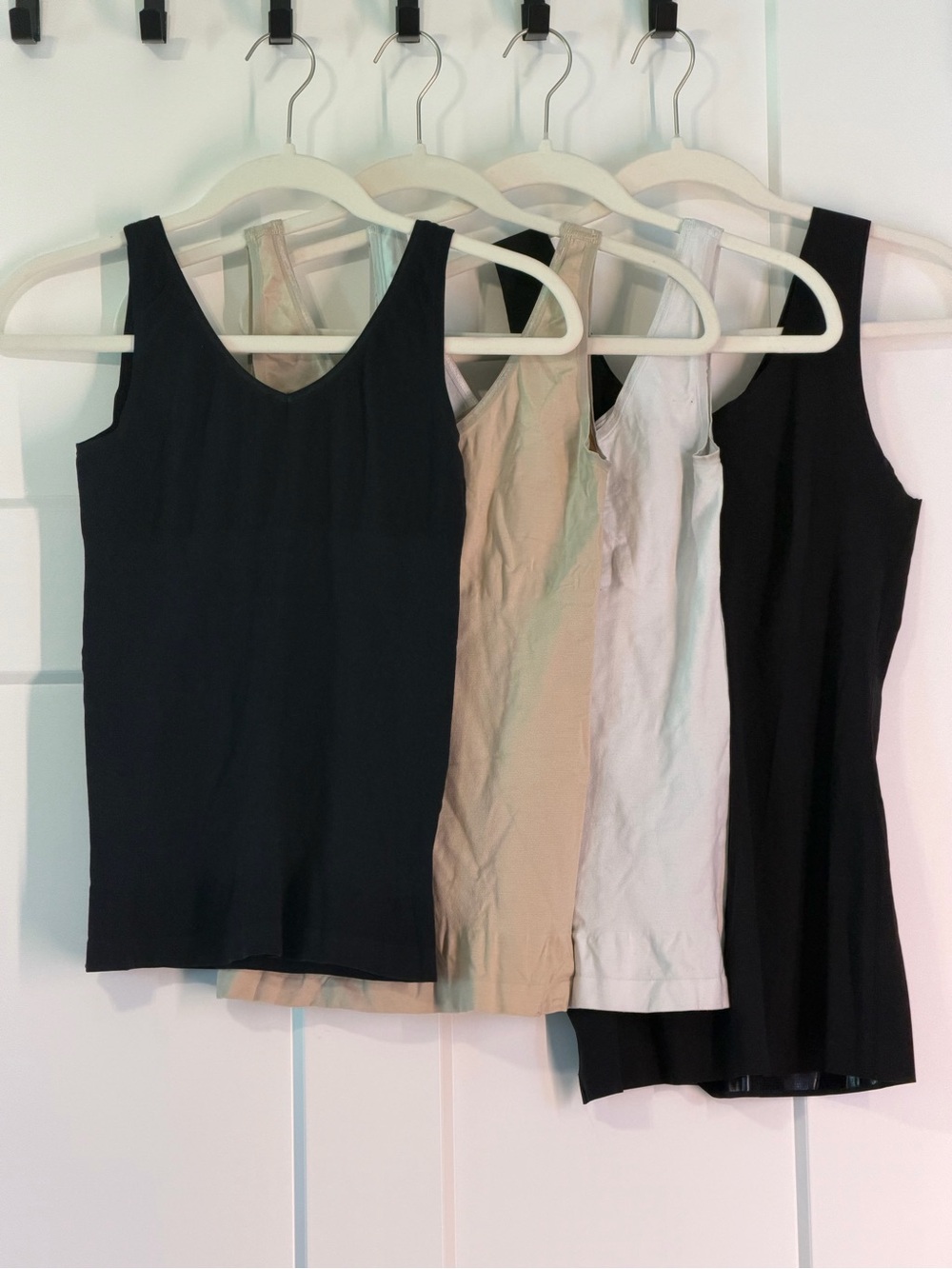 Seamless Shapewear Tanks (4) - Black, Beige, White